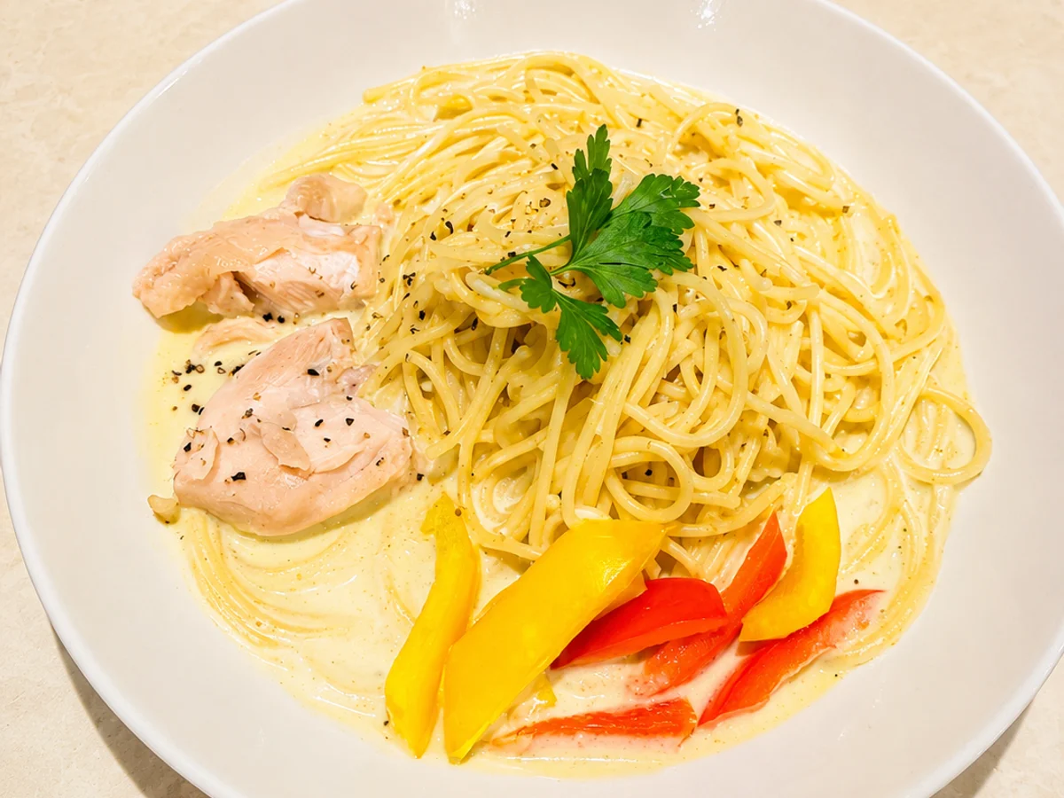 STATIONのグリーンカレースープパスタ・那覇BBQパスタメニュー